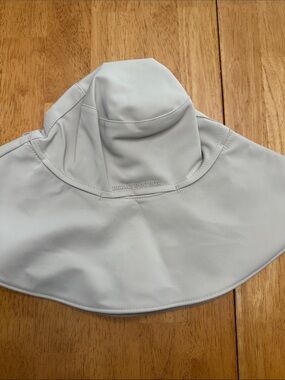 2 upf 50 sun hats